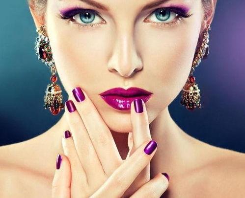 国产彩妆可爱女生视频,可爱女生演绎时尚风采